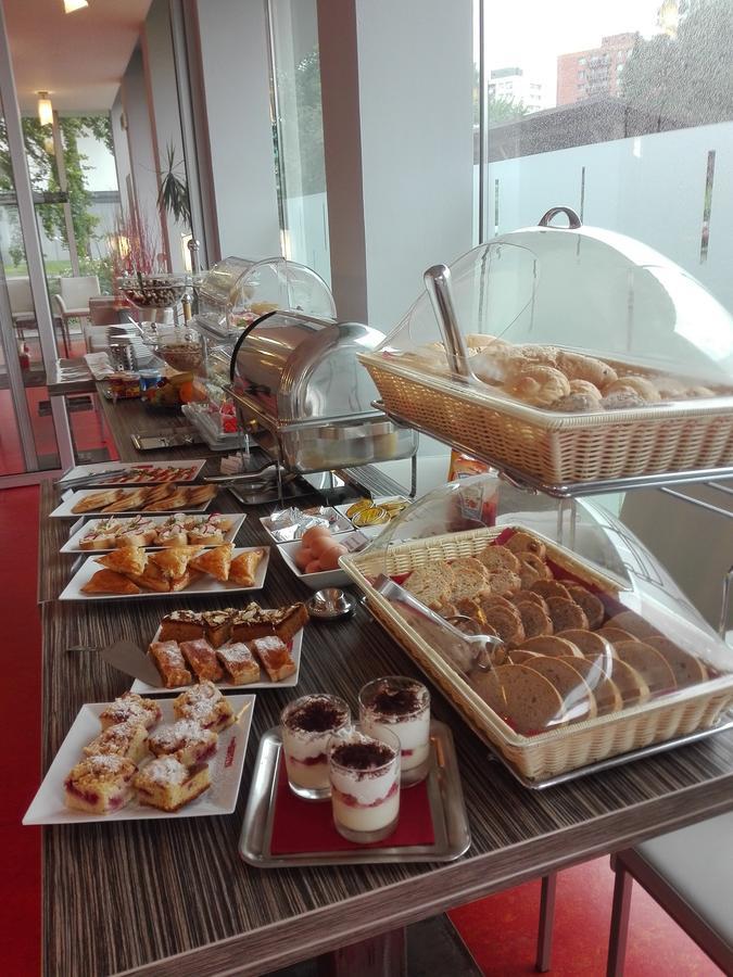 Hotel Olympia Koprivnice Luaran gambar